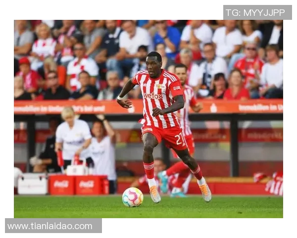 柏林赫塔主场胜利，登上德甲前六的宝座！