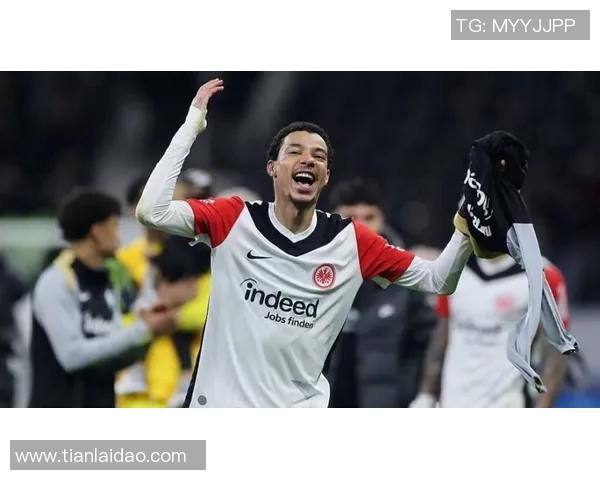 法兰克福连胜，势如破竹击败沙尔克04