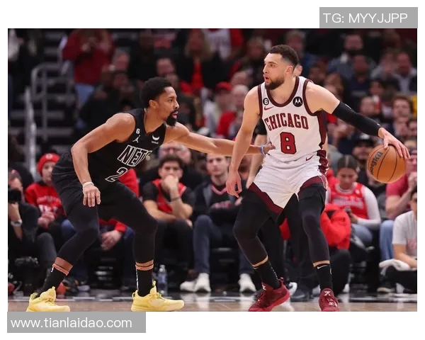 公牛击败篮网，拉文砍下40+5：赛季最佳表现的精彩瞬间