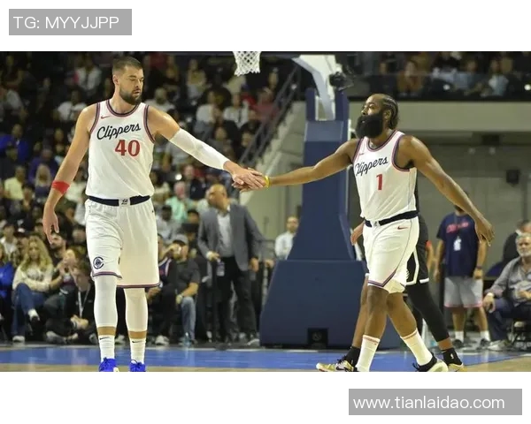 火箭客场大胜掘金,哈登砍下全队最高32分,豪取连胜