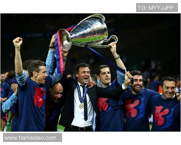 姆巴佩为苏亚雷斯点赞引发球迷热议，这背后有何深意？